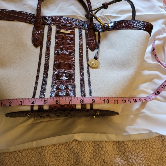 Brahmin Handbag - Picture 8 of 9